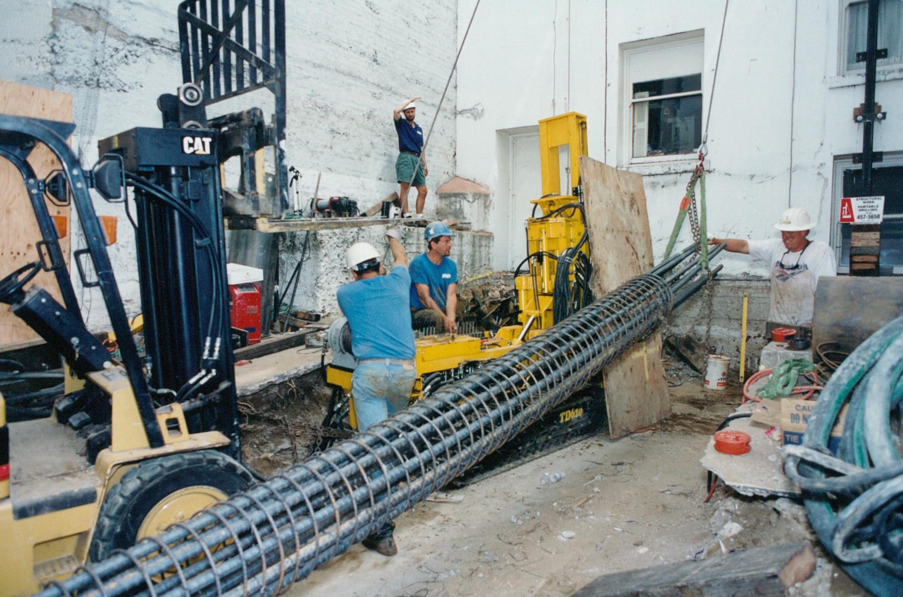 Earthquake retrofit: Multi-story Beresford Arms Hotel in San Fransisco #1
